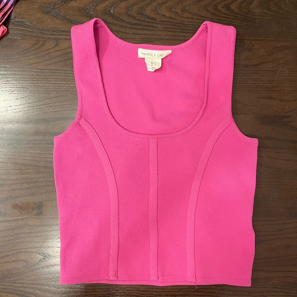 *EUC* Bundle of 3 Pink Crop Tops - Picture 9 of 11